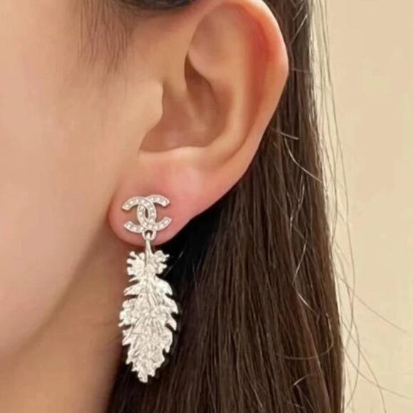 Chanel Pendant earrings - Picture 3 of 4